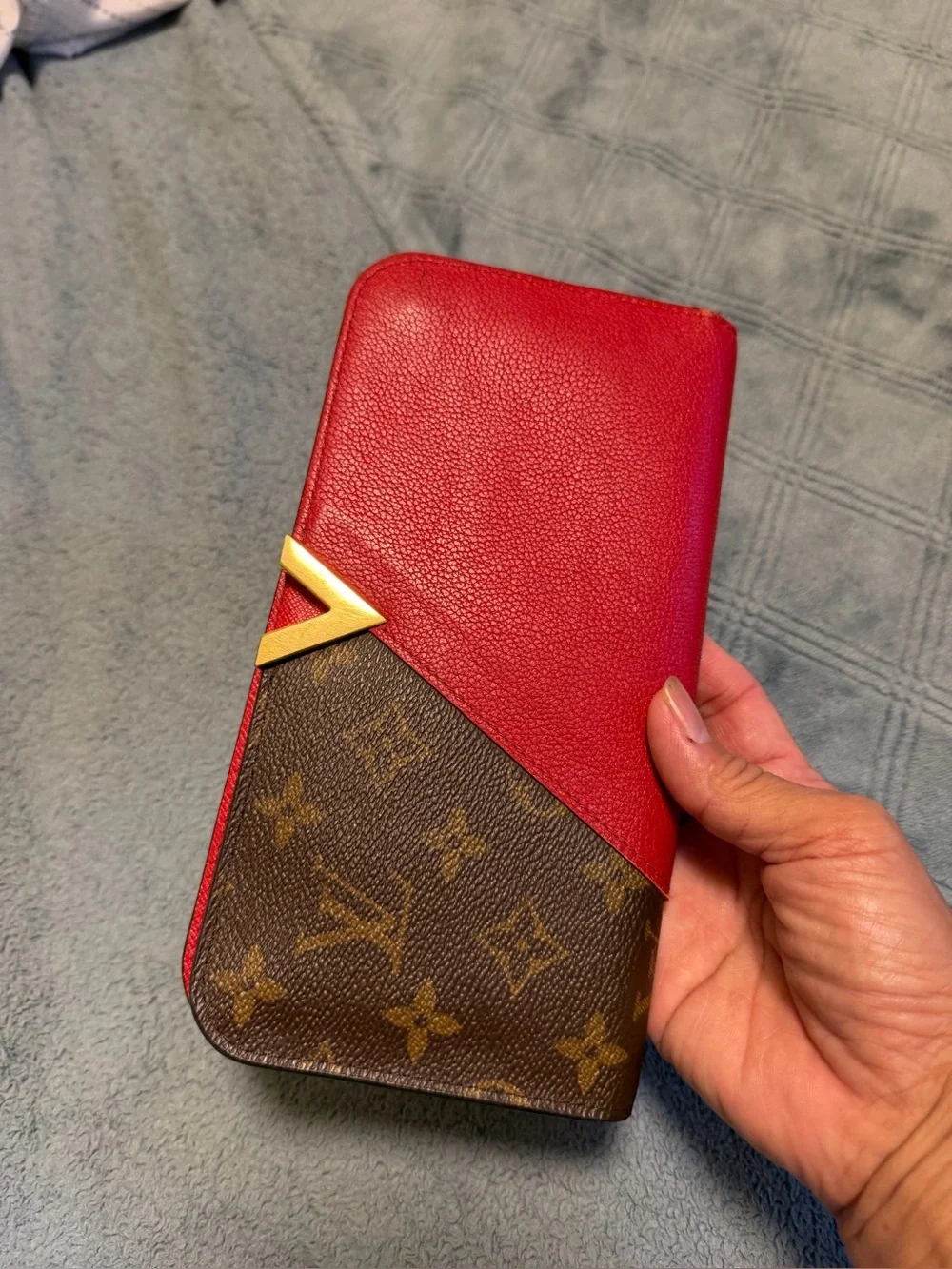 Louis Vuitton Red and Brown Monogram Phone Wallet with Gold Accent/KIMONO